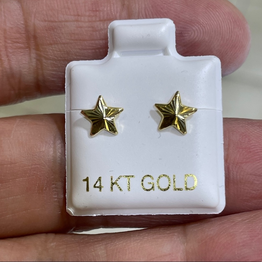 Solid Gold 14 Karat Yellow Star Earring